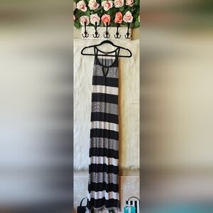 Streetwear Society Keyhole Striped Maxi Dress